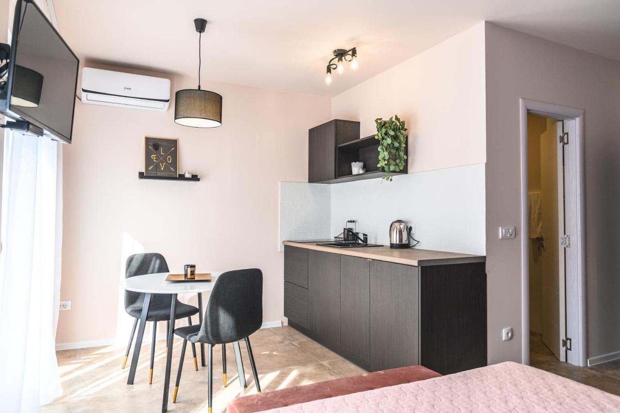 Apartmani Mis Šabac Exteriör bild