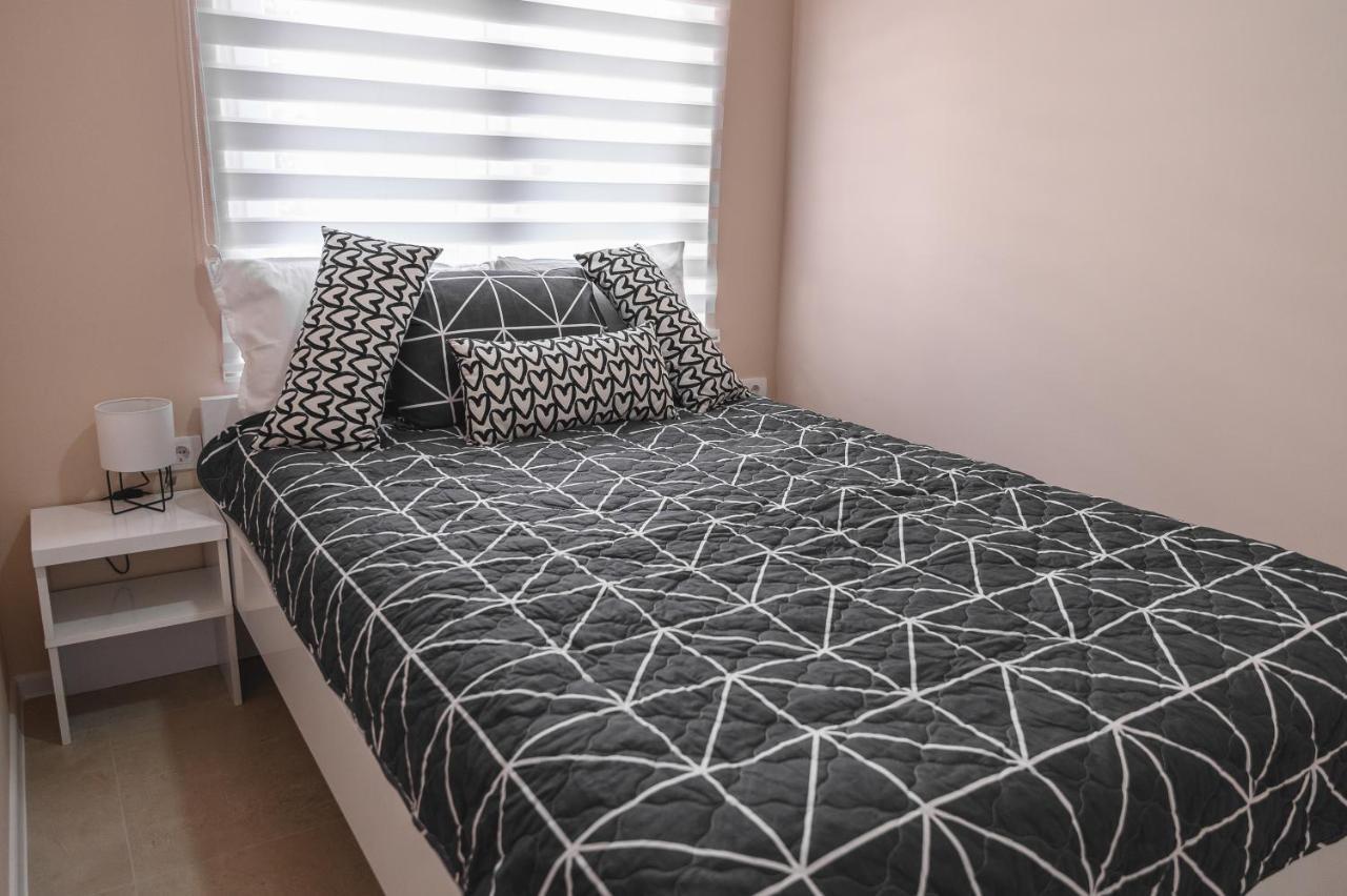 Apartmani Mis Šabac Exteriör bild