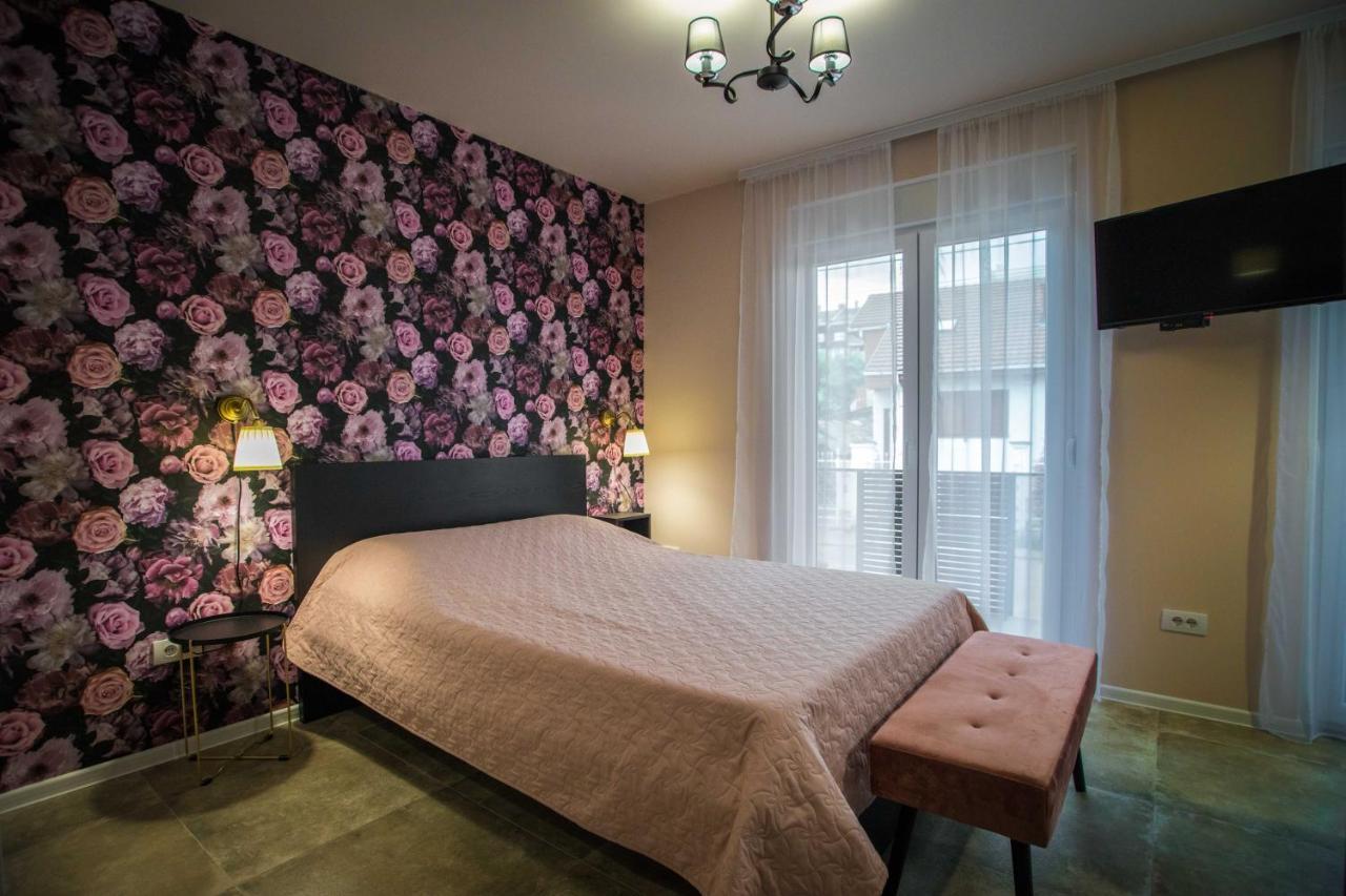 Apartmani Mis Šabac Exteriör bild