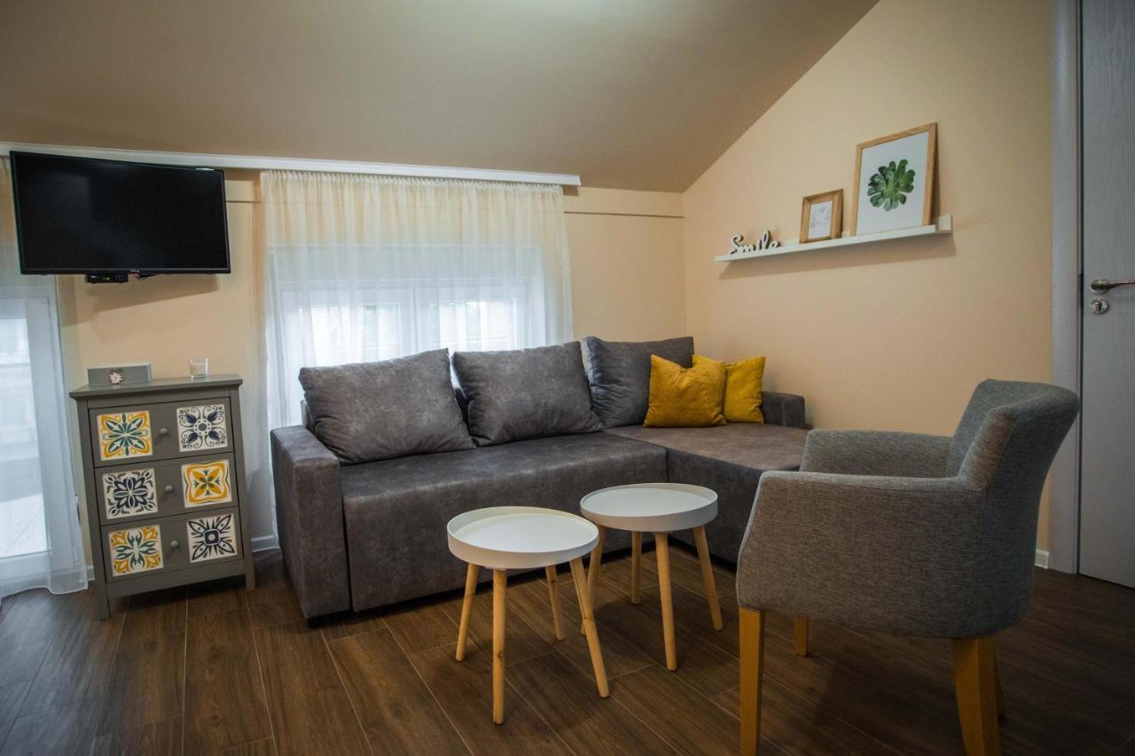Apartmani Mis Šabac Exteriör bild