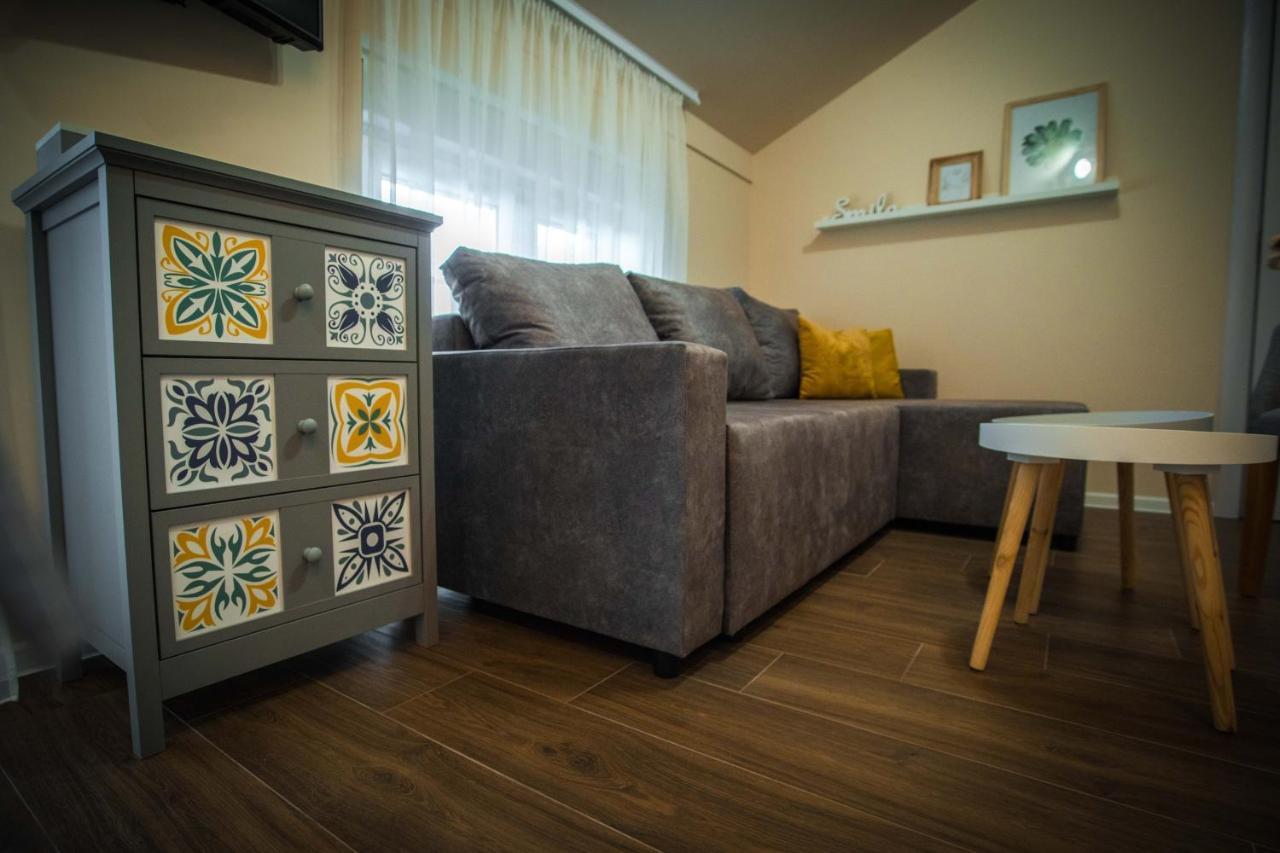 Apartmani Mis Šabac Exteriör bild