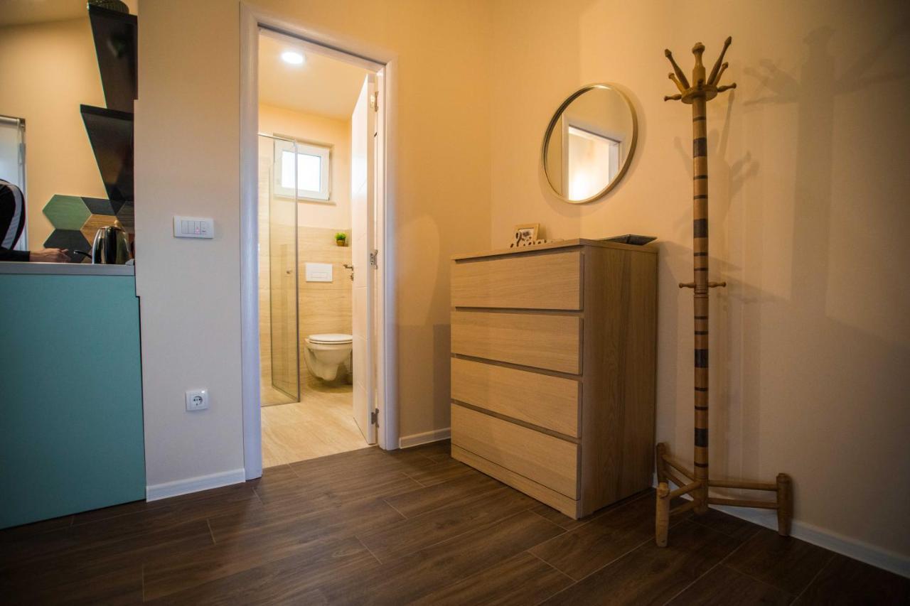 Apartmani Mis Šabac Exteriör bild