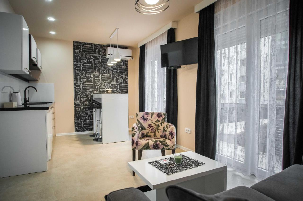 Apartmani Mis Šabac Exteriör bild