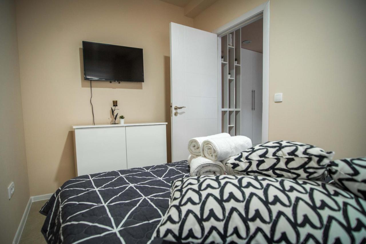 Apartmani Mis Šabac Exteriör bild