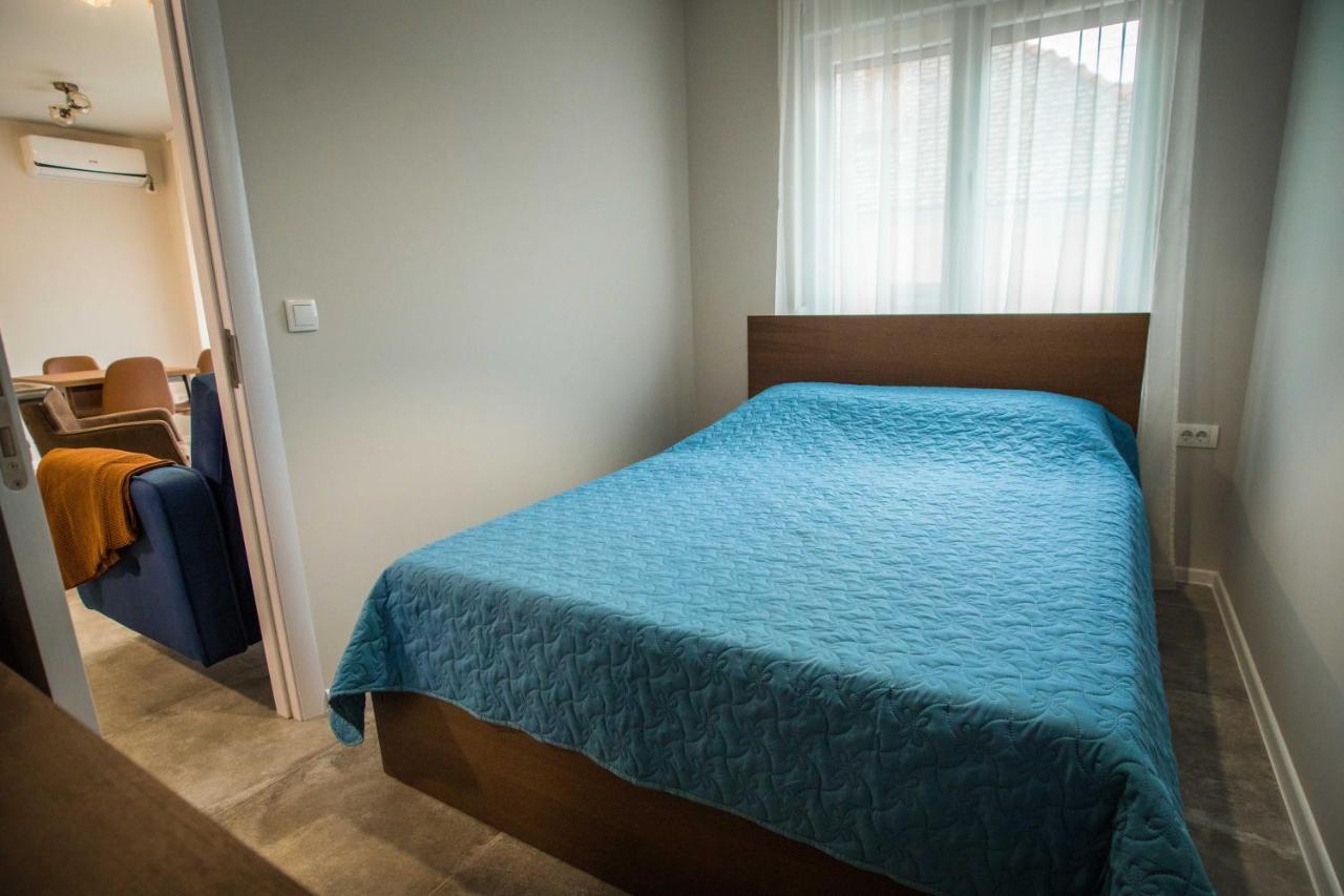 Apartmani Mis Šabac Exteriör bild