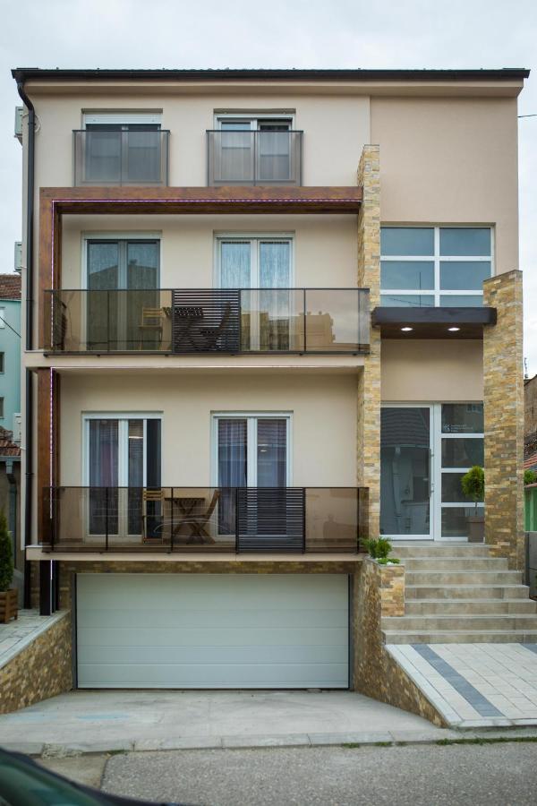 Apartmani Mis Šabac Exteriör bild